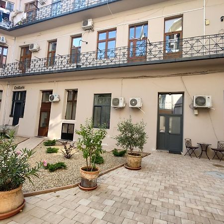 Central Apartment With 2 Bedrooms And 2 Bathrooms Oradea Exteriér fotografie