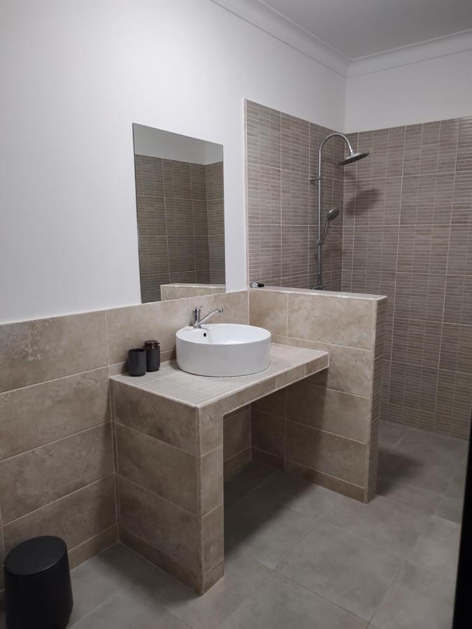 Central Apartment With 2 Bedrooms And 2 Bathrooms Oradea Exteriér fotografie