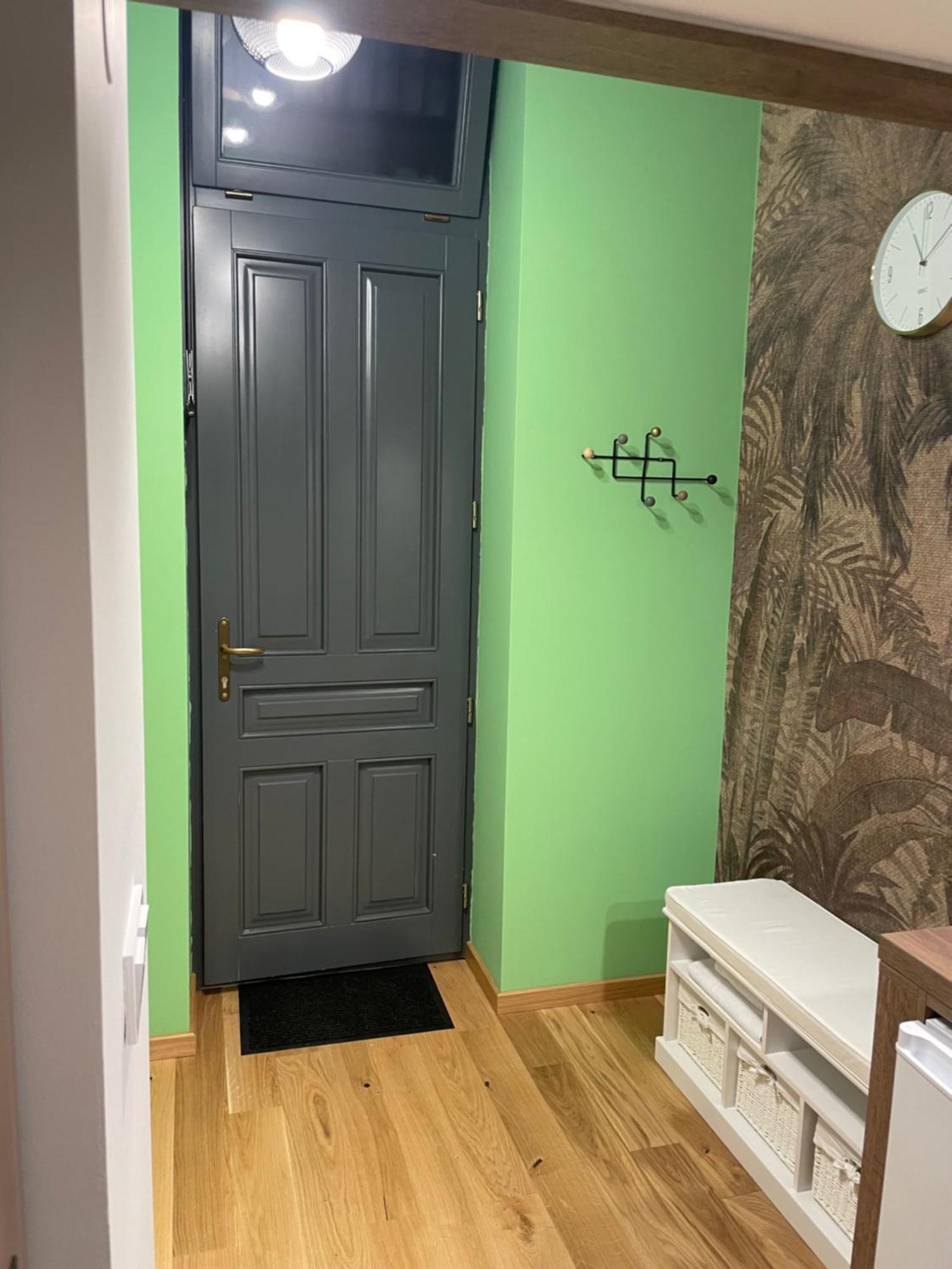 Central Apartment With 2 Bedrooms And 2 Bathrooms Oradea Exteriér fotografie